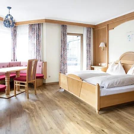Heart Hotel Nordstern Mayrhofen Exterior photo